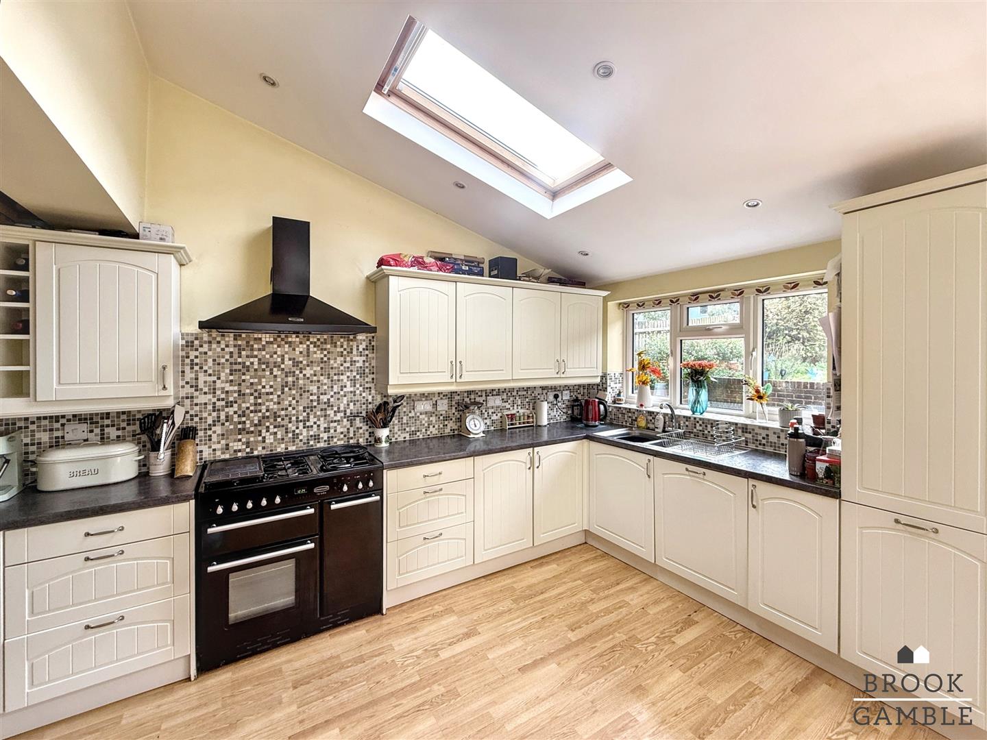 3 Bedroom House - Semi-Detached. Manvers Road in Eastbourne,  7
